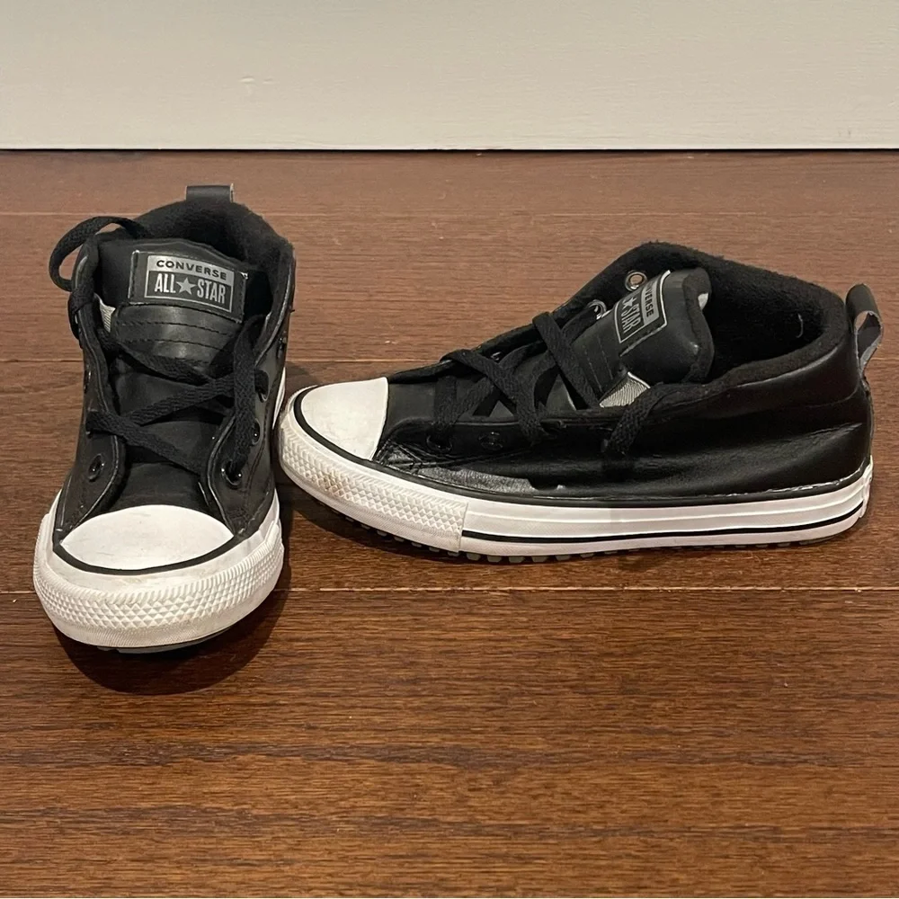 Converse Kids Black Leather Sneakers Size 2.5